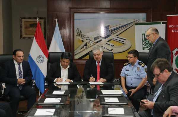 Suscriben acuerdo para fortalecer seguridad y combatir la delincuencia