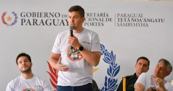 El Gobierno acusa a intermediarios y supermercadistas de hacer lobby para abrir la importación de tomates desde Argentina