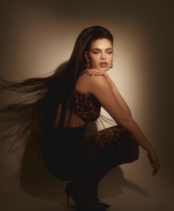 Nadia Ferreira retorna al mundo del modelaje con colaboración internacional