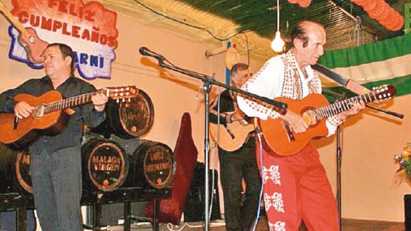 El requintista Barni recibe esta noche un homenaje musical