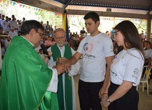 Jóvenes prometieron llegar vírgenes al matrimonio