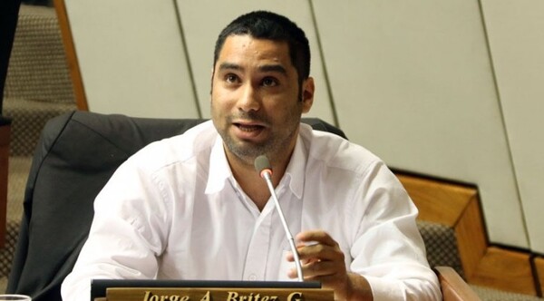 Jorge Brítez «Sequera solo sabe causar miedo y pánico»
