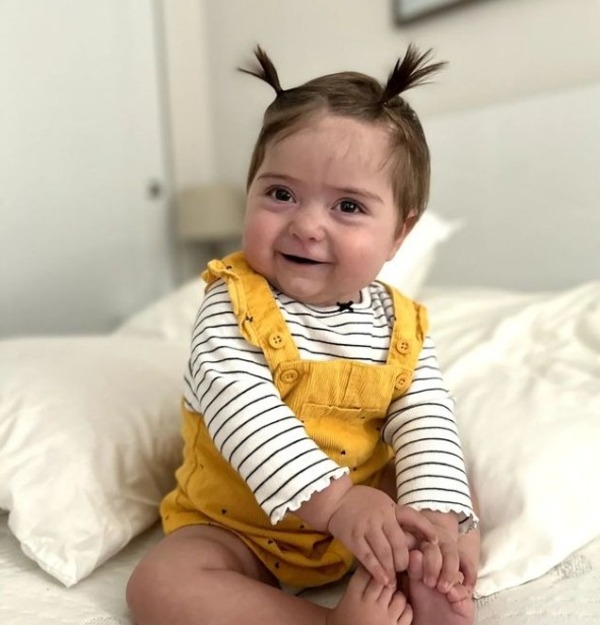 Candela ya está con sus abuelos en Paraguay