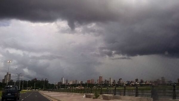 Ambiente caluroso y lluvias con tormentas para hoy - Noticiero Paraguay