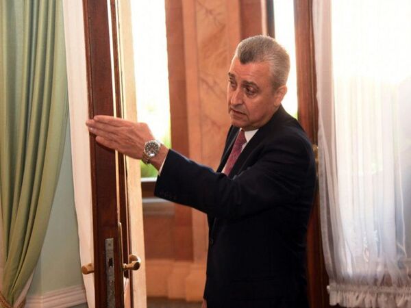 Tratan interpelación de Villamayor tras salvar a Lichi con voto liberal