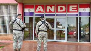 Banda de Carlos Cabrera roba casi G. 200 millones durante asalto a la ANDE en Santa Rita - La Clave