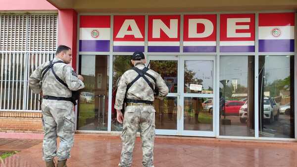 Banda de Carlos Cabrera roba casi G. 200 millones durante asalto a la ANDE en Santa Rita - La Clave