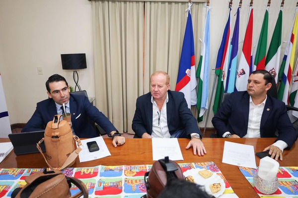 GOBERNADOR DE ITAPÚA PARTICIPÓ DE LA REUNIÓN DEL CONSEJO DE GOBERNADORES - Itapúa Noticias