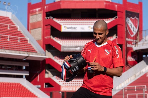 Versus / Independiente de Avellaneda comenzó a pagar la deuda que tiene por Cecilio Domínguez