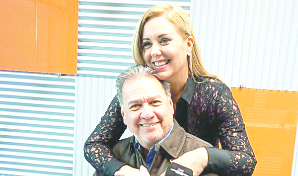 Oscar Acosta fue muy ingenioso en conquistar a Menchi