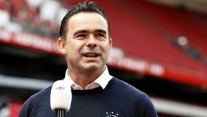 Versus / El exfutbolista Marc Overmars recibe sanción de un año por mensajes de carácter sexual