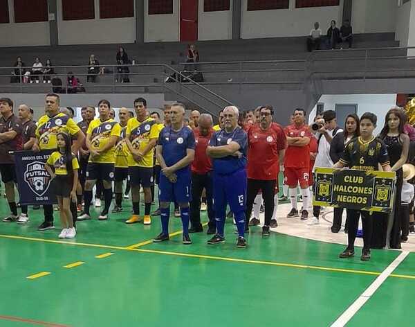 Gran torneo de ex estrellas del salón se juega en el Este - La Tribuna