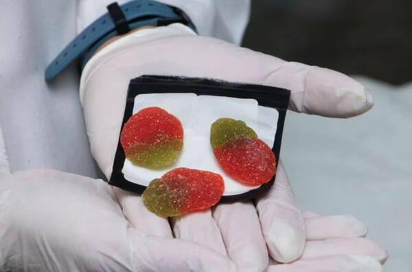 ¡Ojo con los peques!: circulan caramelitos para “flashear” que tienen ndajeko sustancias psicoactivas