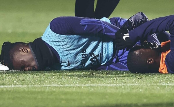 Versus / Camavinga sufre esguince de rodilla tras golpe en entrenamiento con Francia