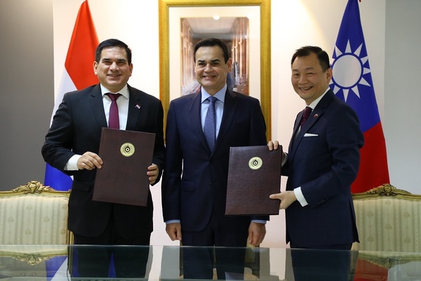 Gobierno recibe desembolso de Taiwán para viviendas en comunidades indígenas - .::Agencia IP::.