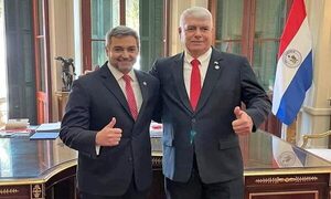 Arnoldo Wiens percibe más de 82 millones al mes en Itaipú y se pasa haciendo proselitismo