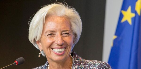 Christine Lagarde ve el riesgo de que los fondos de inversi贸n contagien a los bancos - Revista PLUS