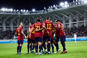 Versus / España supera sin problemas a Chipre y se afianza como líder en su zona