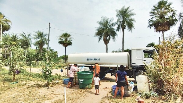 Carmelo Peralta en crisis suministra agua cruda del río