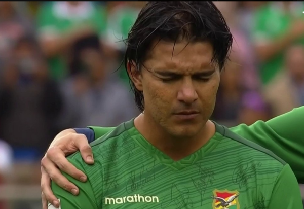 Versus / La emoción de Moreno Martins en su último partido con Bolivia en La Paz
