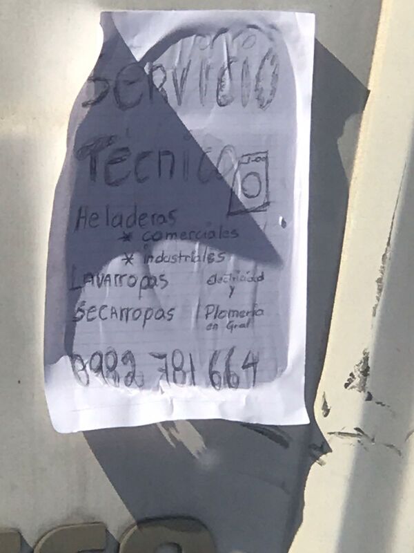 A puño y letra joven ofrece sus servicios