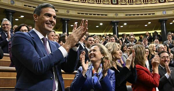 La Nación / Pedro Sánchez fue reelegido presidente