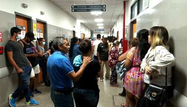 El MEC reconoce a diario a miles de médicos, pero faltan en los hospitales - Política - ABC Color