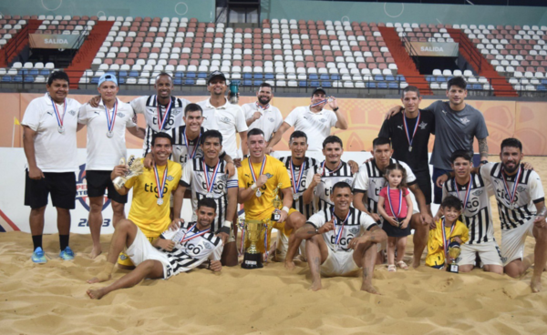 Versus / Libertad también es bicampeón en el fútbol de playa