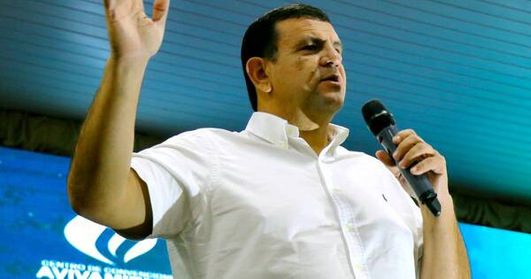La Nación / Pastor José Insfrán dijo que se entregó a la justicia tras “hablar” con Dios