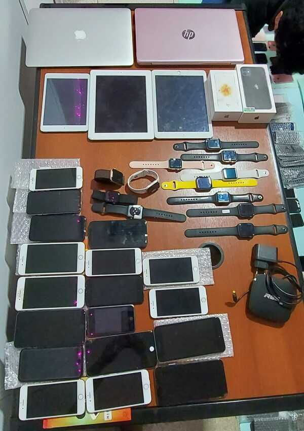 Incautan celulares de alta gama del Mercado 4