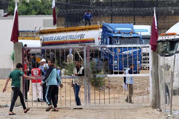 Entran a Gaza camiones con 150.000 litros de combustible para hospitales, según medios - Mundo - ABC Color