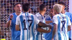 (VIDEO) ¡Esa boca! ¿Qué le dijo pelotero uruguayo a De Paul?
