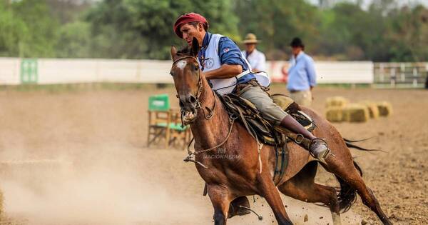 La Nación / Competencia de caballos criollos - OJO Galería