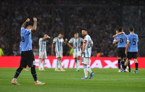 Uruguay vence a la Argentina y lo deja sin invicto
