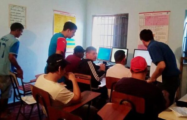 Habilitan taller de informática para capacitar a las personas privadas de libertad