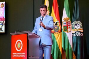 Ministro Ríos expuso sobre Control de Convencionalidad en Congreso Internacional de Bolivia