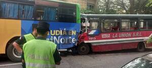[VIDEO] ¡Tremendo! Accidente múltiple en el centro de Asunción