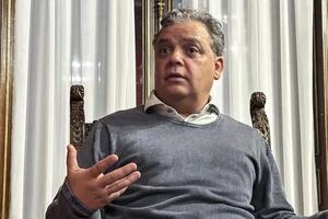 Carlos Dada: A diferencia de otros populistas, “para Bukele la historia empieza con él”. - Mundo - ABC Color