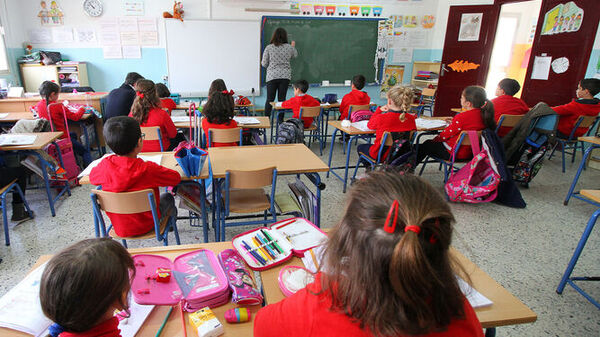 ¡Aijue! Profesora ató con cinta de embalaje a alumnos akãhatã