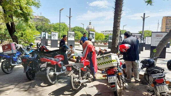 Ciclistas, deliveries y asuncenos sin garaje no pagarán por aparcar