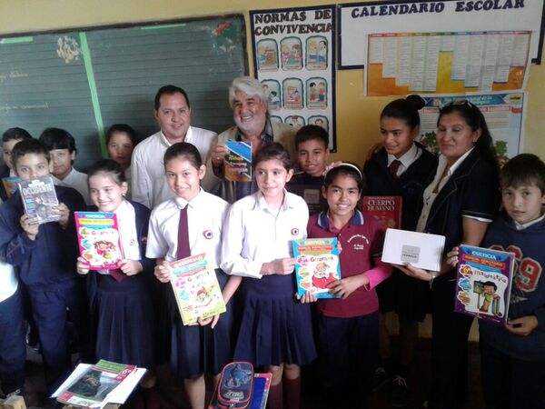 PADRES DE ALUMNOS SON INSERTADOS COMO PARTE DEL PROGRAMA MEC 2018.
