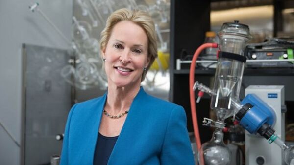 Frances Arnold «con 18 años eres capaz de hacer cualquier cosa, solo después aprendemos nuestras limitaciones”