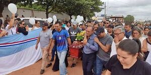 Una multitudinaria y emotiva marcha en Concepción por asesinato de la maestra Isamar