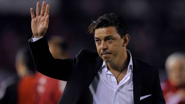 Marcelo Gallardo parte rumbo a Arabia Saudí para unirse al Al-Ittihad