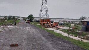 Temporal causa destrozos en albergues de damnificados en Itapúa