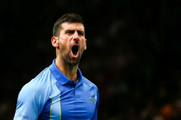 Versus / Djokovic vence a Alcaraz y se cita con Sinner en la final del Masters ATP