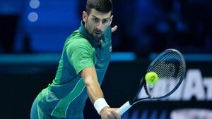 Djokovic se exhibe ante Alcaraz y se acerca a la gloria