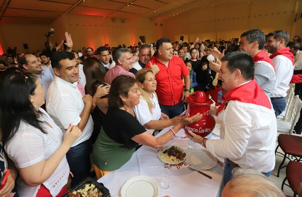 Convencionales y seccionaleros de Central se reunieron con HC y Santi Peña - Chismes, Arte y Espectáculo - Churero.com