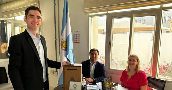 La Nación / Iniciaron las votaciones en Argentina