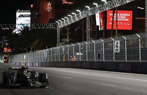 Versus / ¿"Palo" para Max? Hamilton y su crítica para los que se "quejaron" del GP de Las Vegas